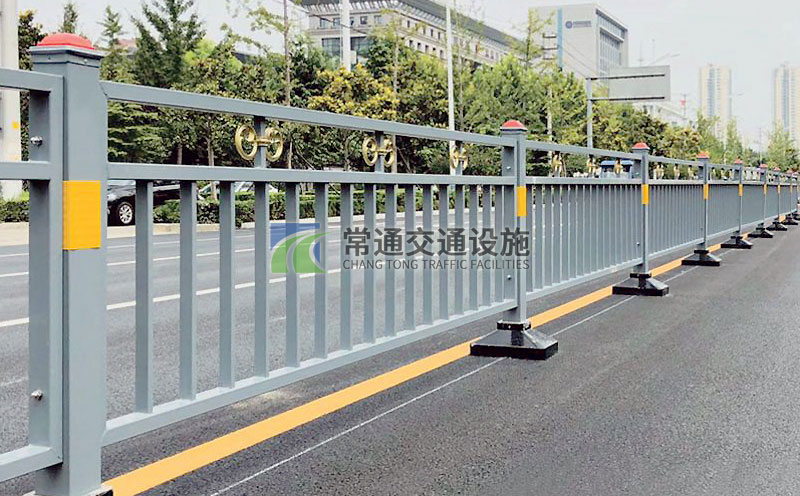 南京款定制城市道路中心隔離護(hù)欄